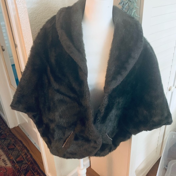 Vintage Fur Stole - Picture 2 of 2